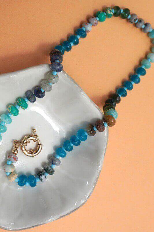 Natural Stone Charm Clasp Necklace