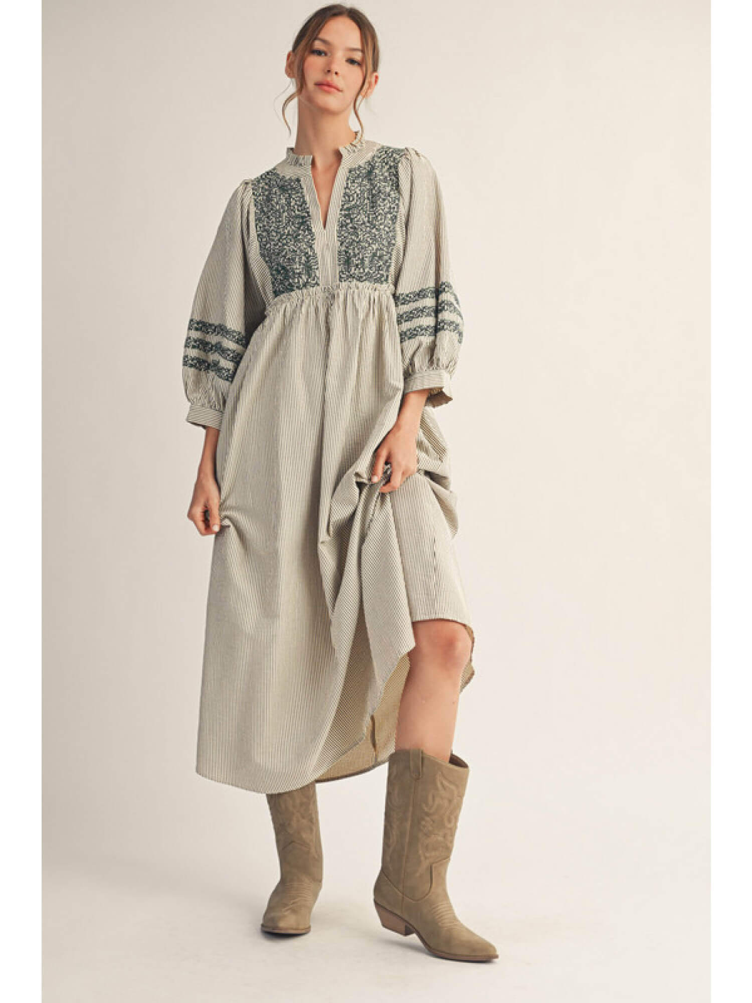 Mary Embroidery Midi Dress