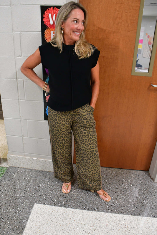 Larane Leopard Printed Pant
