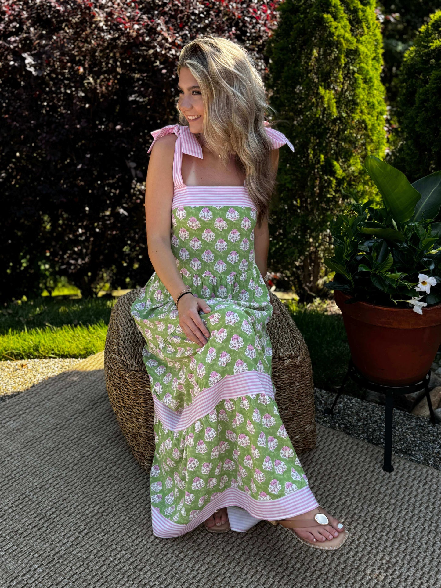 Ribbon & Bow's Maxi Dress