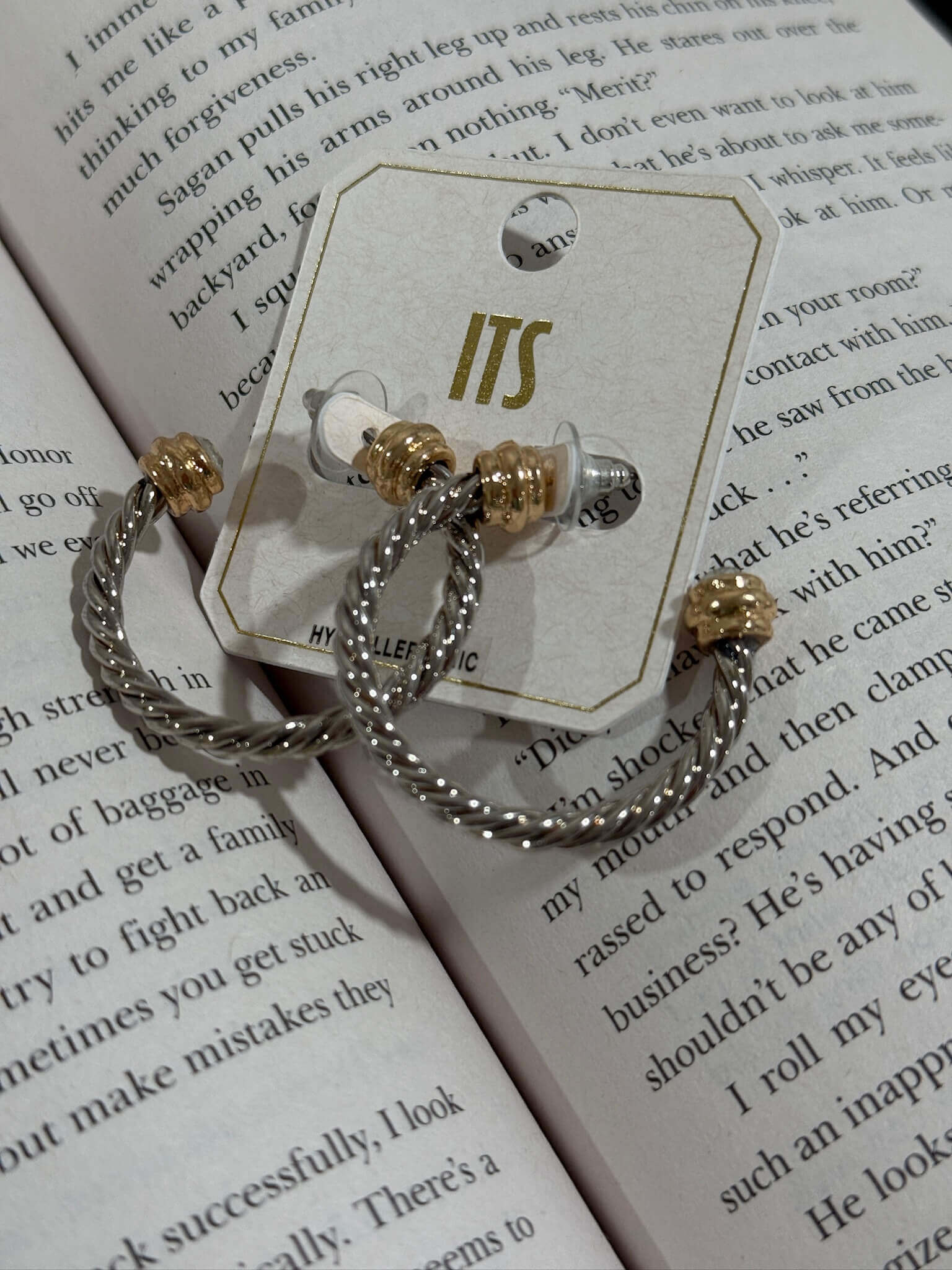 Rope Textured Two Tone Hoop