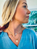 Pria Tiny Cross Choker